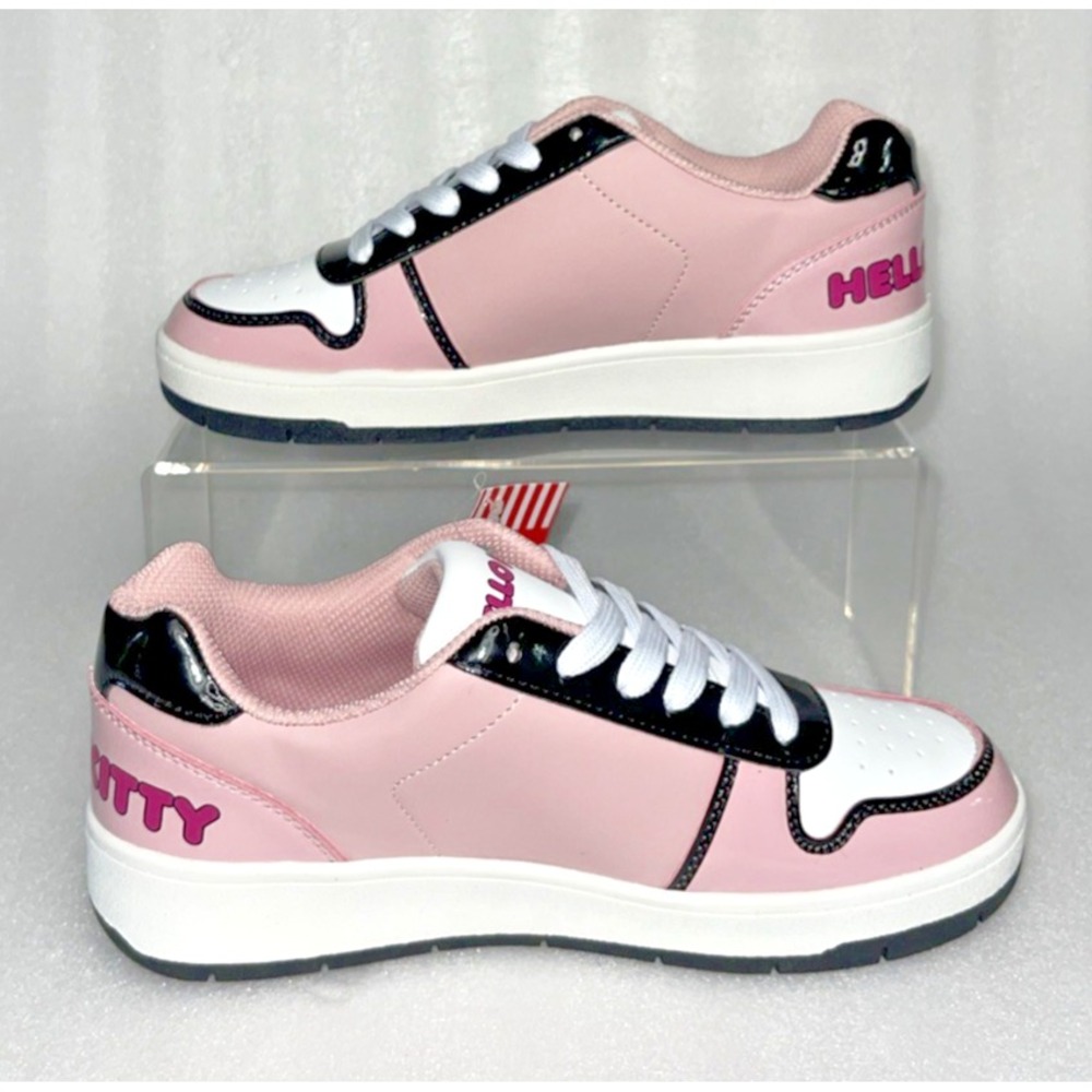 Sanrio Hello Kitty Court Sneakers Women's Size 7 Pink Lace Up Shoes NEW W/ TAGS - Picture 3 of 16
